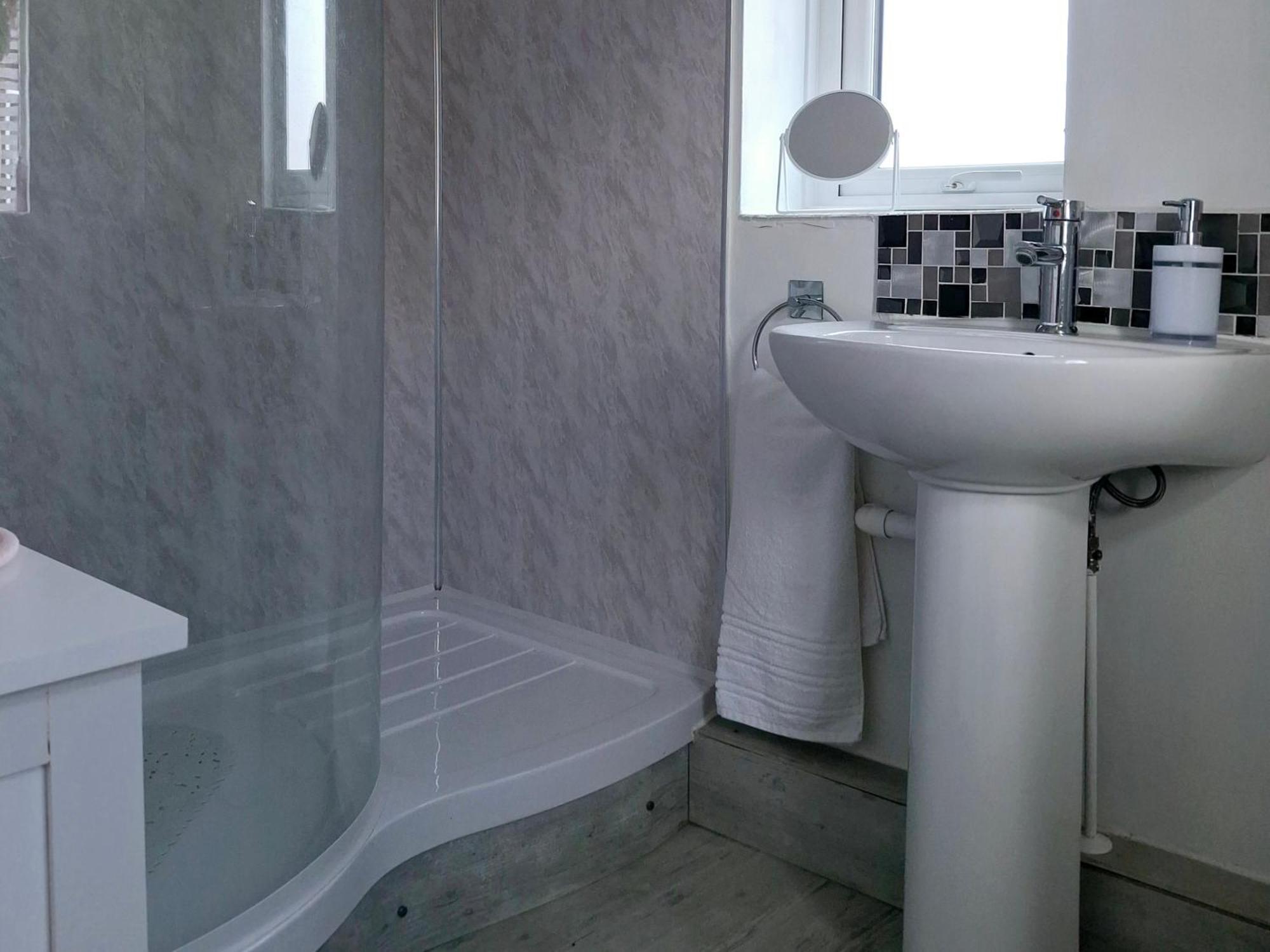 Home From Home Guest House Рочфорд Номер фото