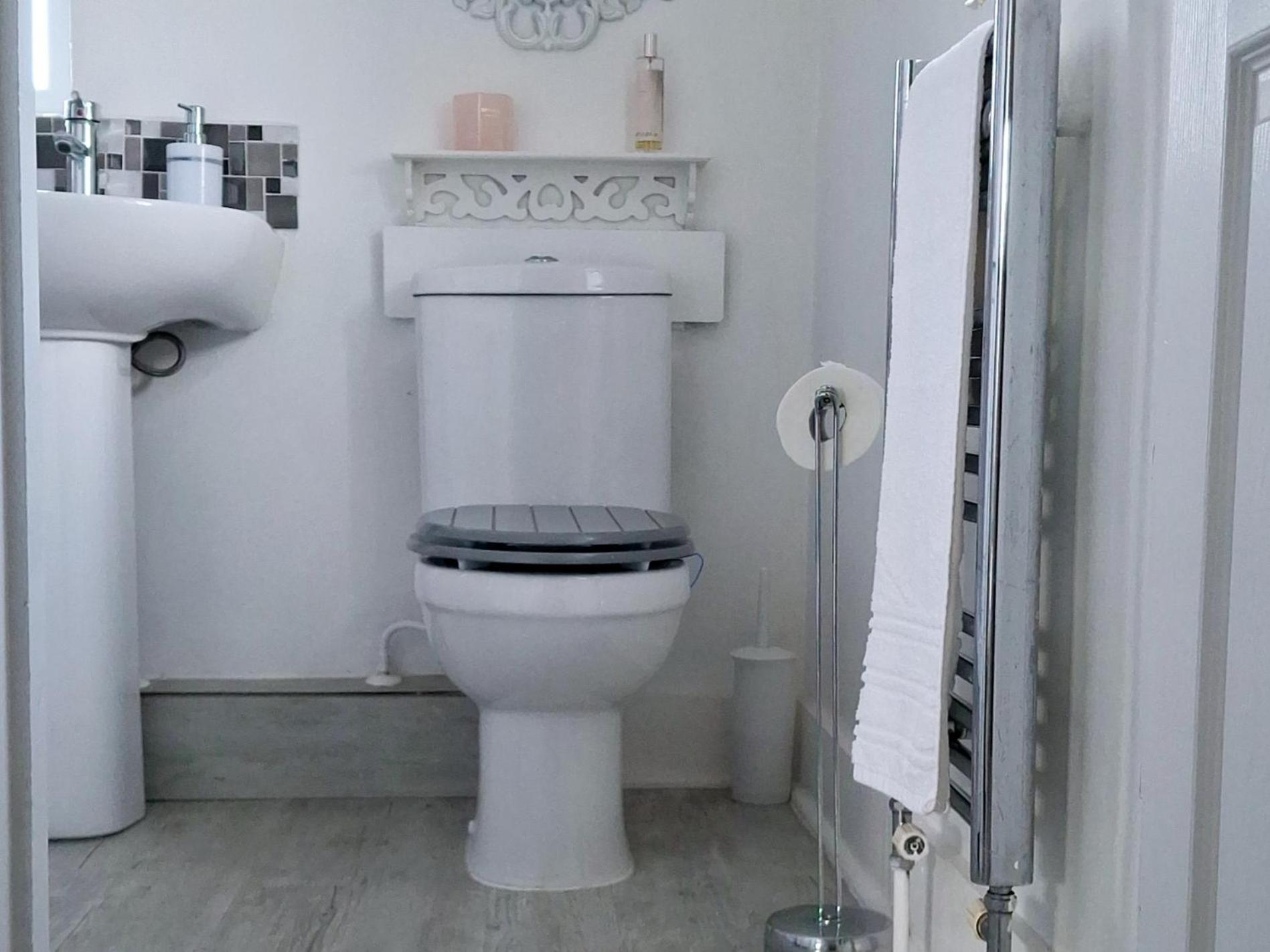 Home From Home Guest House Рочфорд Номер фото
